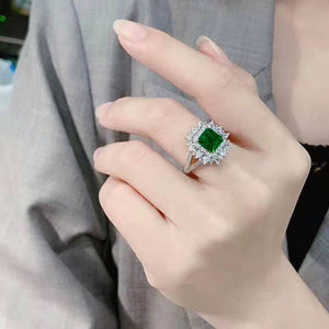 Huitan Luxury Green CZ Rings for Bridal Wedding Ceremony Party Fashion Accessories High Quality Women&#39;s Rings Statement Jewelry