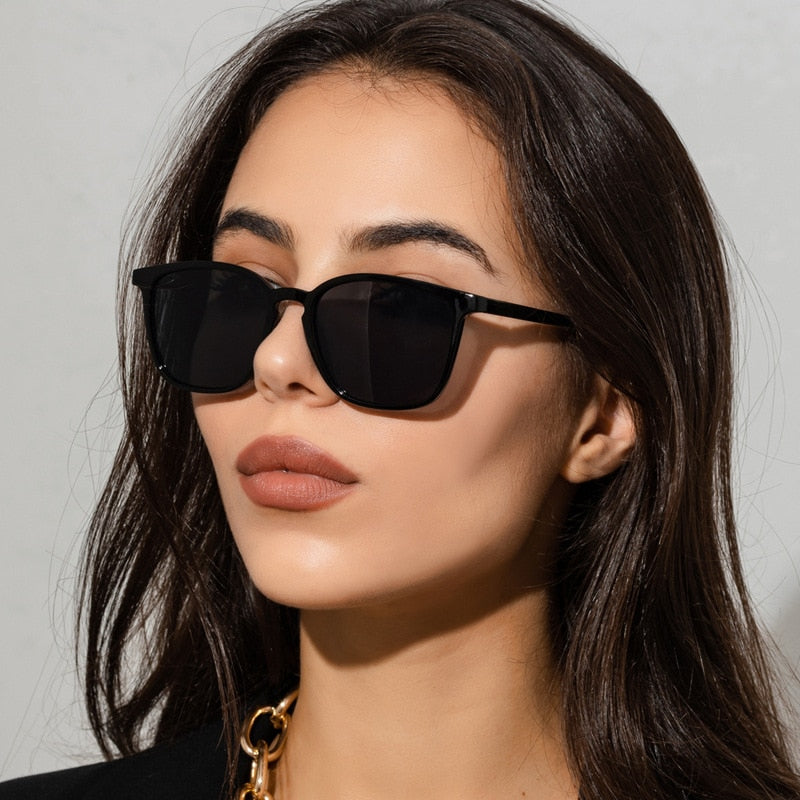 LeonLion Simple Retro Sunglasses Women/Men Square Trend Eyeglasses Women High Quality Glasses Women Gafas De Sol Mujer UV400
