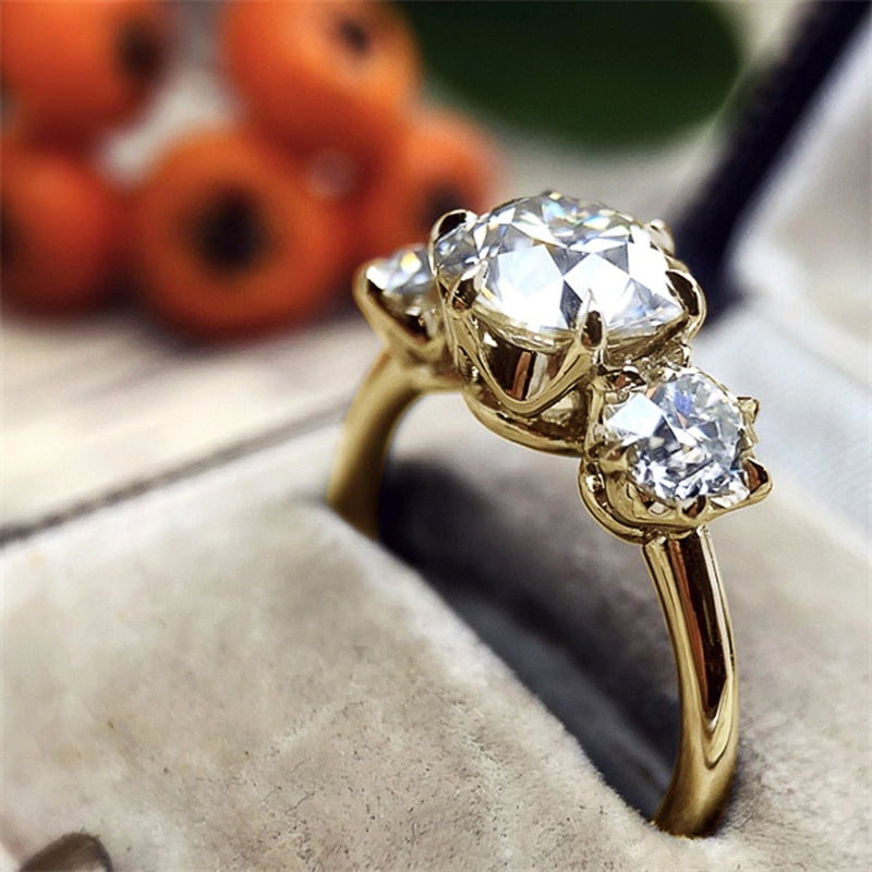 Huitan Silver Color/Gold Color/Two Tone Women&#39;s Cubic Zirconia Rings Luxury Fashion Engagement Wedding Accessory Trendy Jewelry