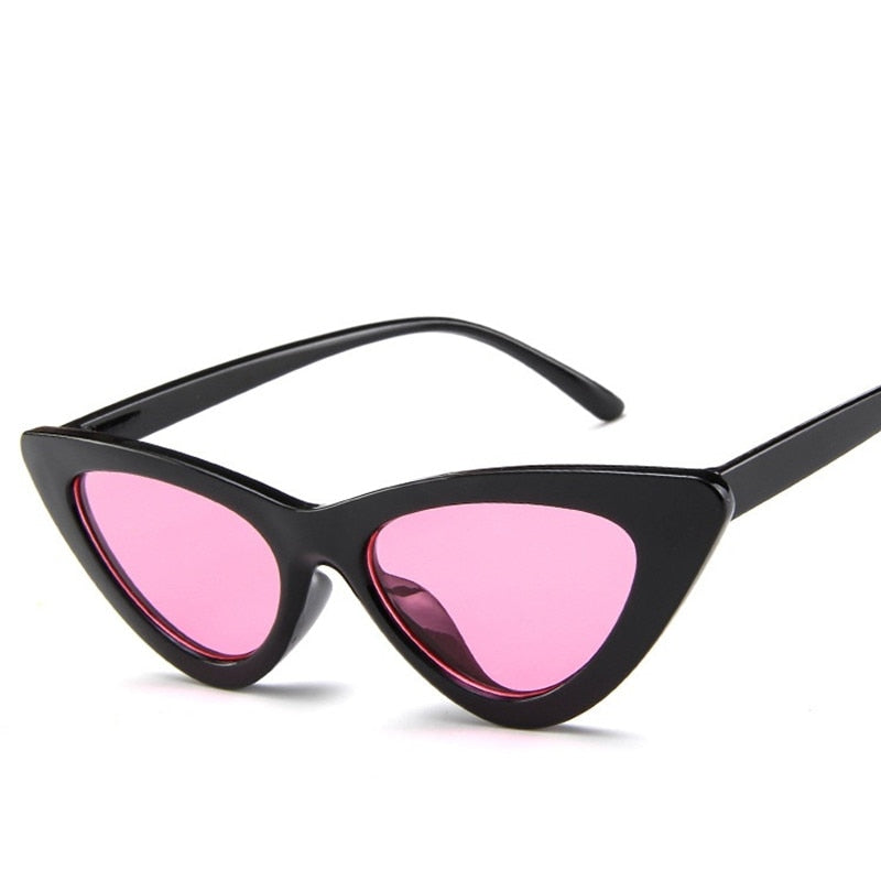 Cat Eye Sunglasses Women Small Triangle Vintage Sunglasses Red Female Trending Streetwear UV400 Ladies Shades Eyewear