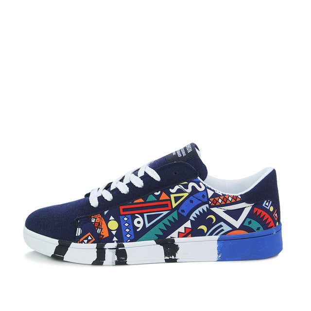 New casual Men Vulcanized Shoes Sneakers Men's Fashion Casual Lace-Up Colorful Canvas Sport Graffiti board Shoes
