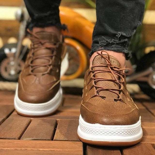 Designer Sneakers Casual Comfortable Flexible Fashion Leather Wedding Orthopedic Walking Shoe Sport Shoes For Men Women  Breathable Zapatos
