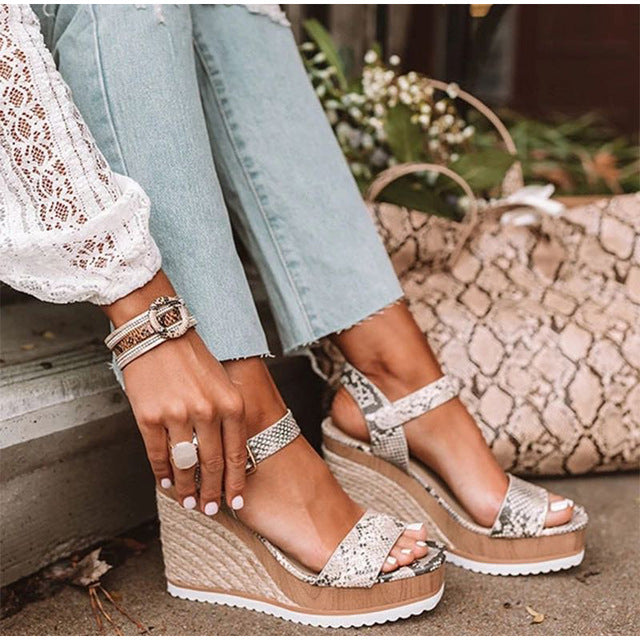 Summer Women Wedges Sandals Elastic Band Peep Toe Woman Shoes Cross Platform Hemp Bottom Ladies Sandals Female Plus Size 2020