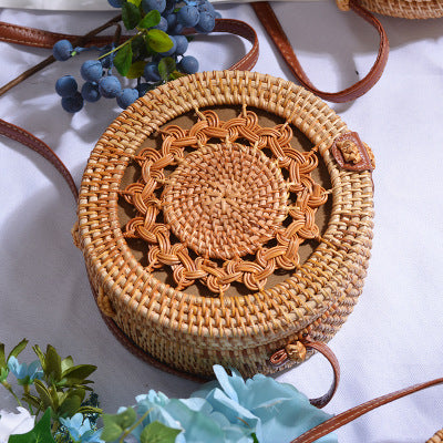 Round straw bag beach bag woven large capacity single shoulder hand crochet Summer girl bag