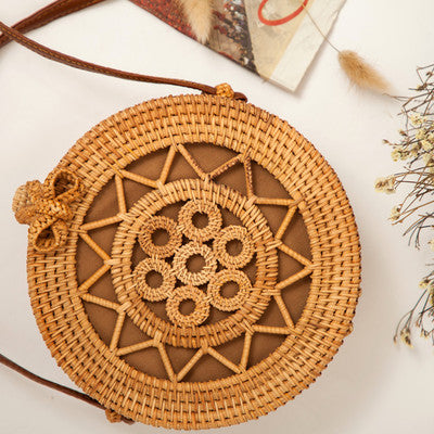 Round straw bag beach bag woven large capacity single shoulder hand crochet Summer girl bag