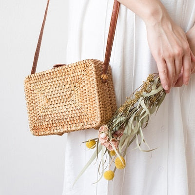 Round straw bag beach bag woven large capacity single shoulder hand crochet Summer girl bag