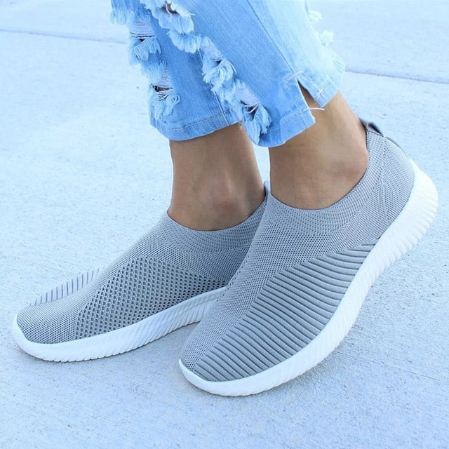 UPUPER Light Sneakers Women Breathable Mesh Vulcanized Shoes Outdoor Flat Slip-On Sock Shoes Women For Walking Plus Size 35-43