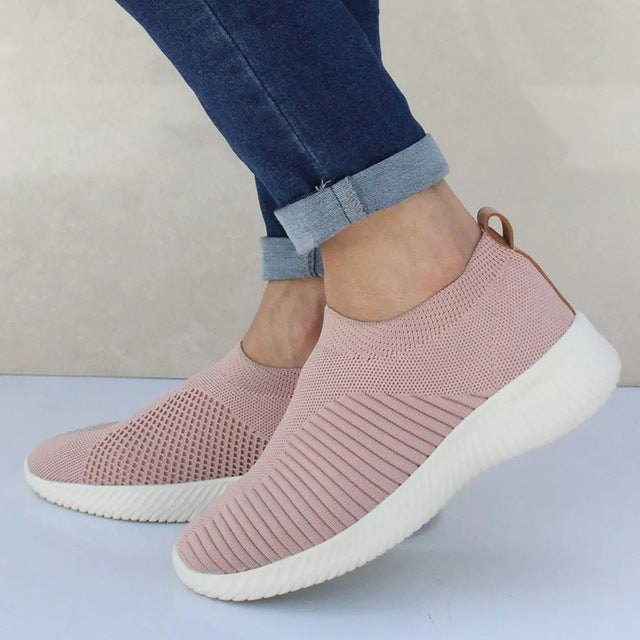 UPUPER Light Sneakers Women Breathable Mesh Vulcanized Shoes Outdoor Flat Slip-On Sock Shoes Women For Walking Plus Size 35-43