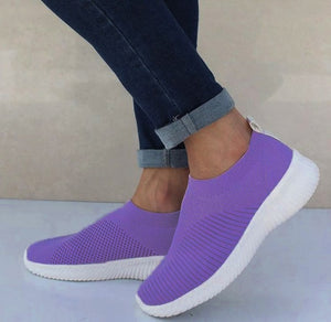 UPUPER Light Sneakers Women Breathable Mesh Vulcanized Shoes Outdoor Flat Slip-On Sock Shoes Women For Walking Plus Size 35-43